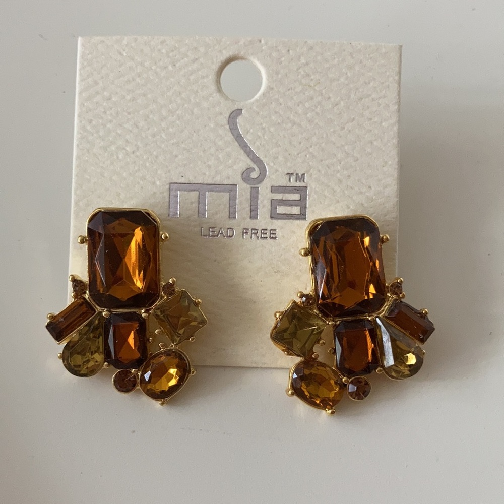 Vintage Mia Earrings NWT